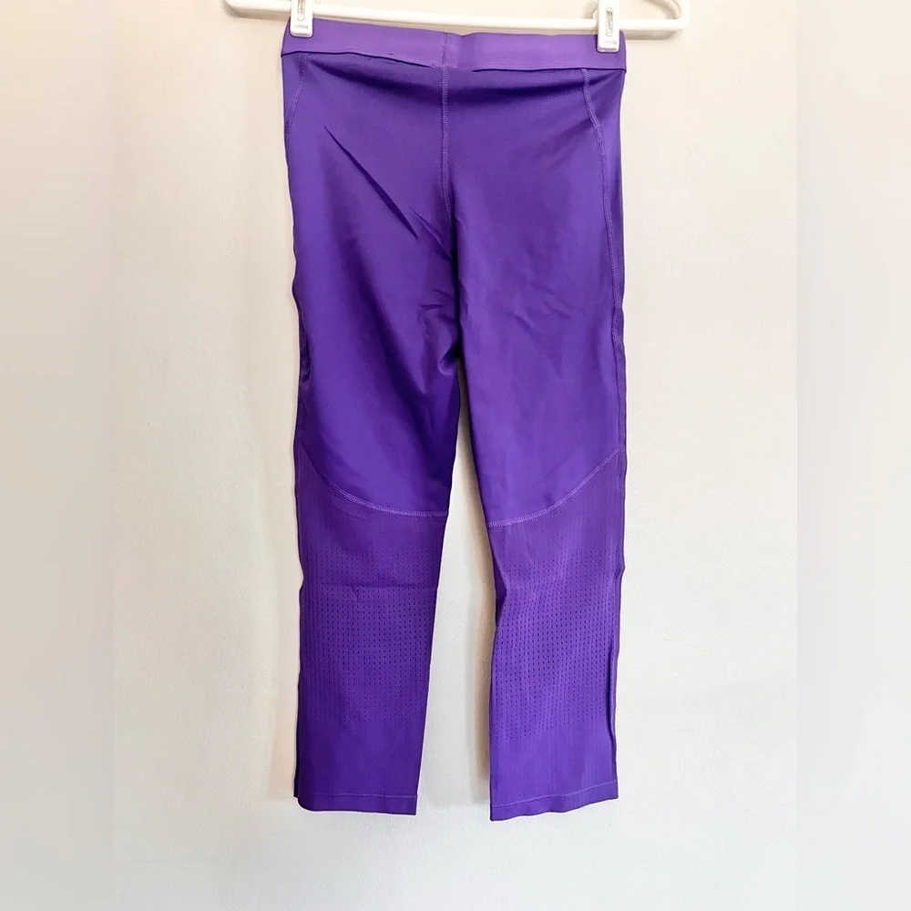 NWT Nike Pro Hyper Cool Compression Capri Tights Training Leggings Womens Sz S